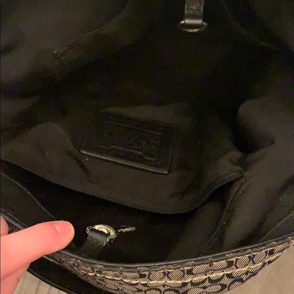 Cute coach purse with matching wallet - Picture 4 of 9